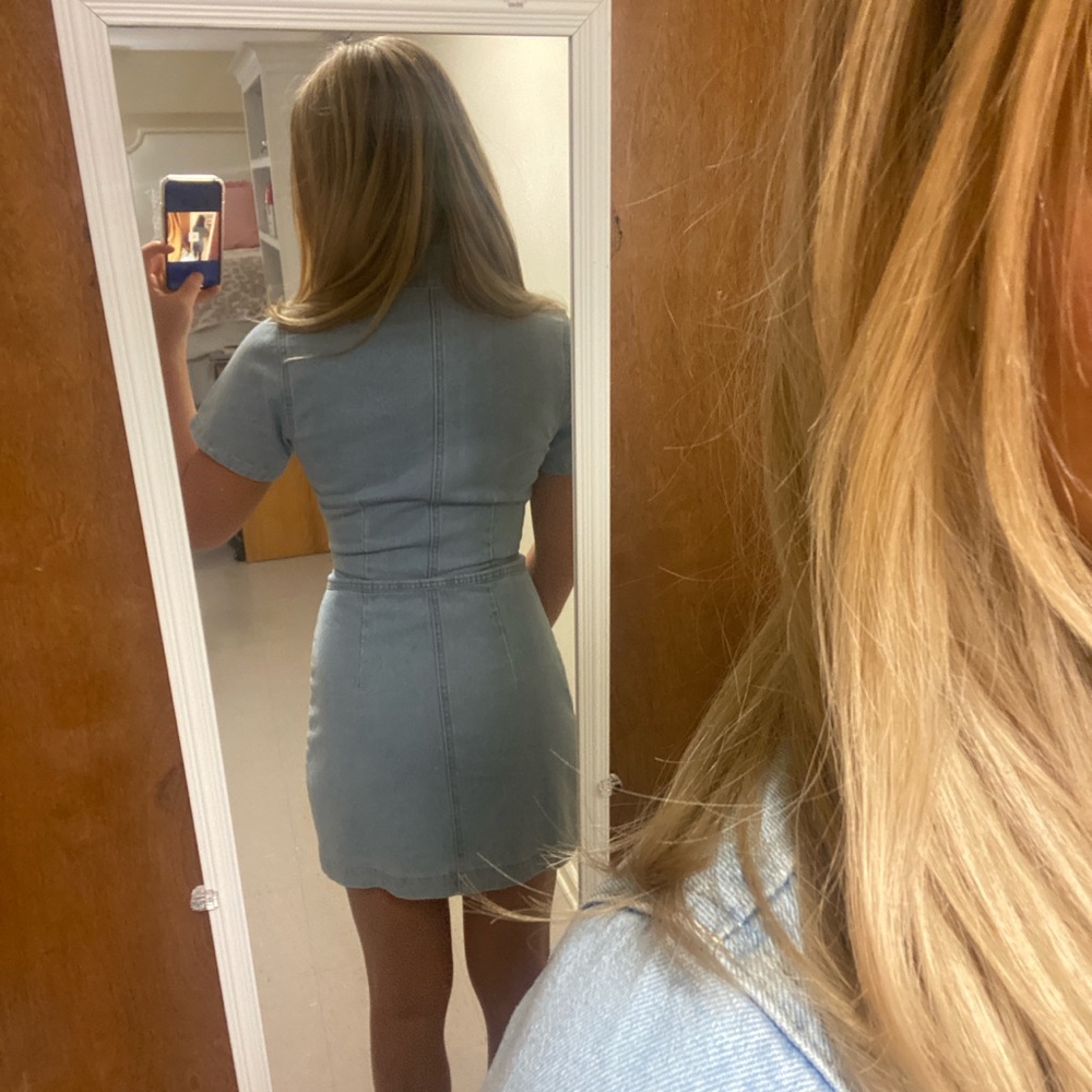 Blue denim jean dress from boutique (similar to show me your mumu from revolve) - Picture 4 of 4